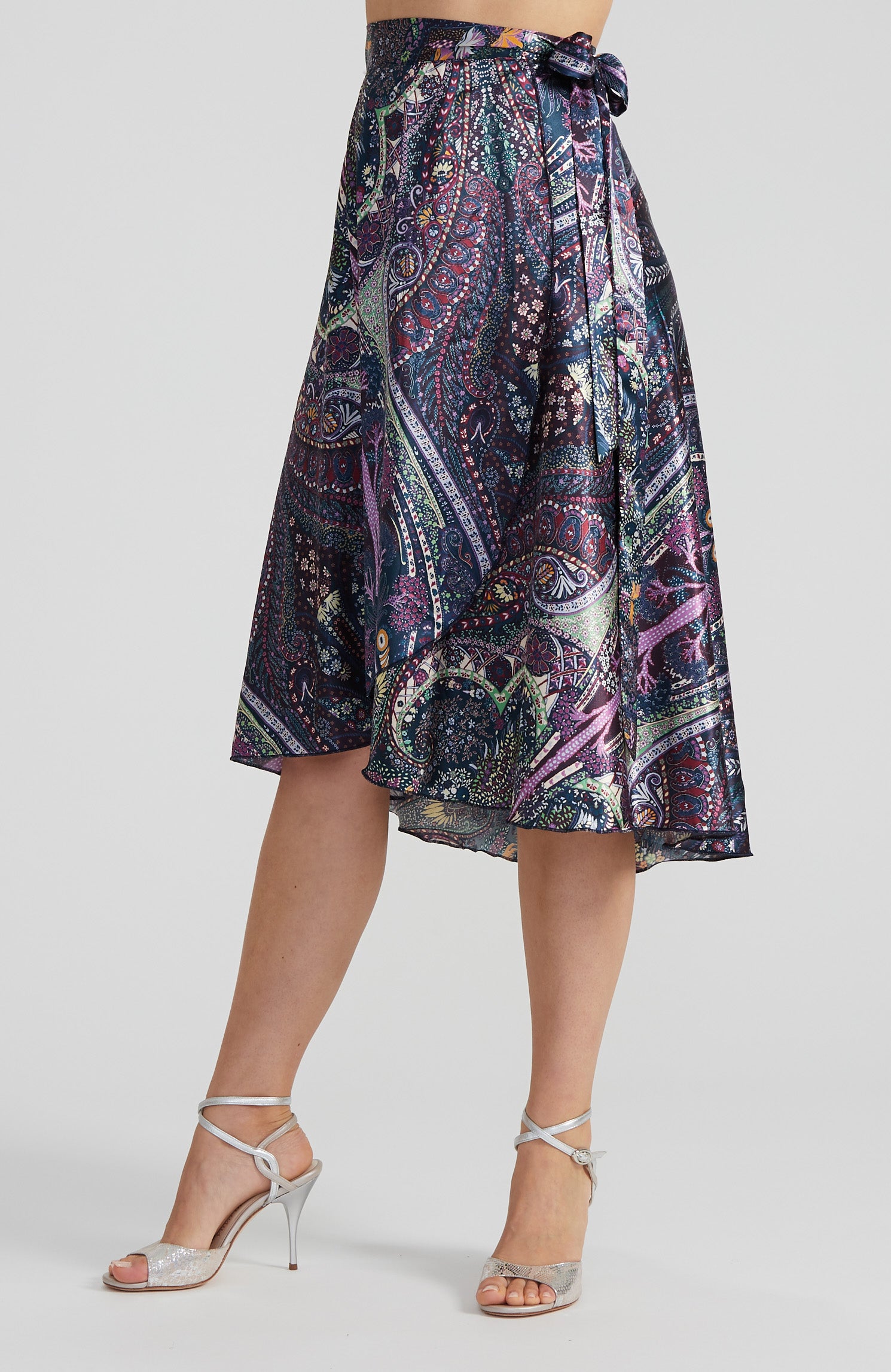 COCO - Wrap Skirt in Retro Satin Print