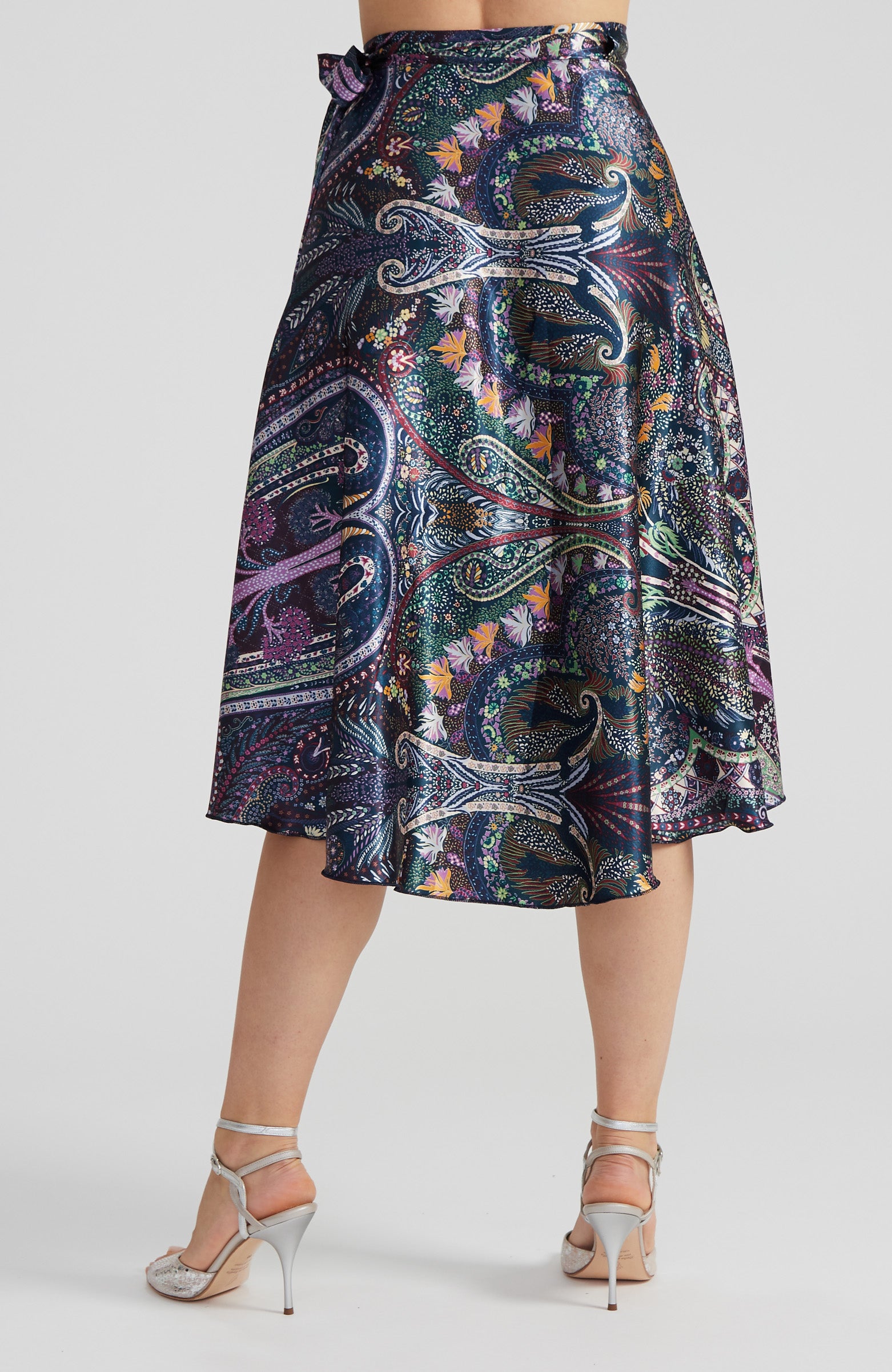 COCO - Wrap Skirt in Retro Satin Print