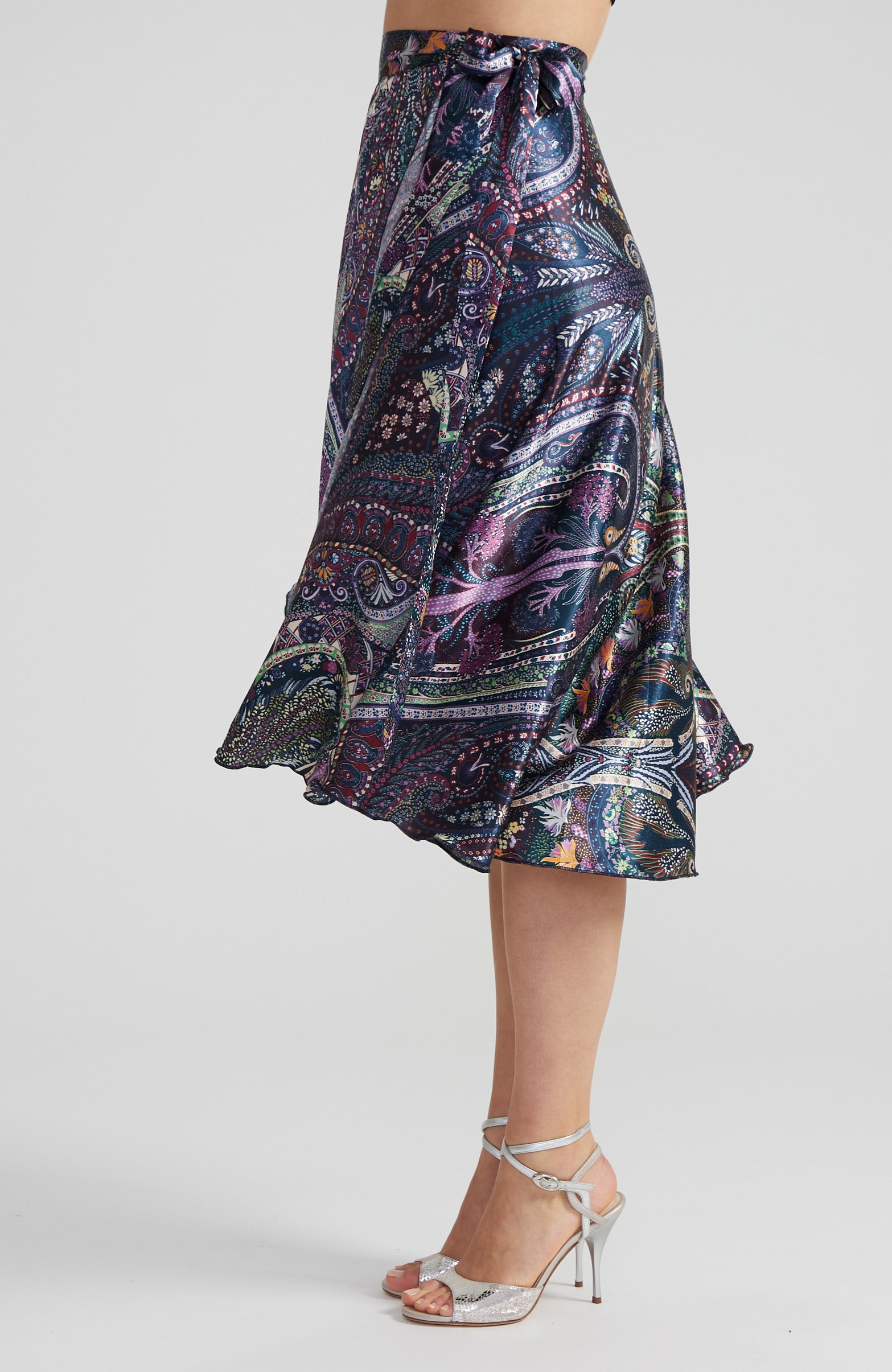 COCO - Wrap Skirt in Retro Satin Print