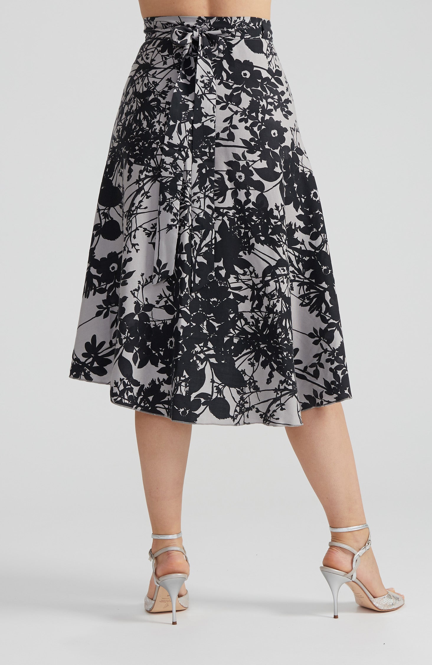 COCO - Wrap Skirt in Dusky Petals