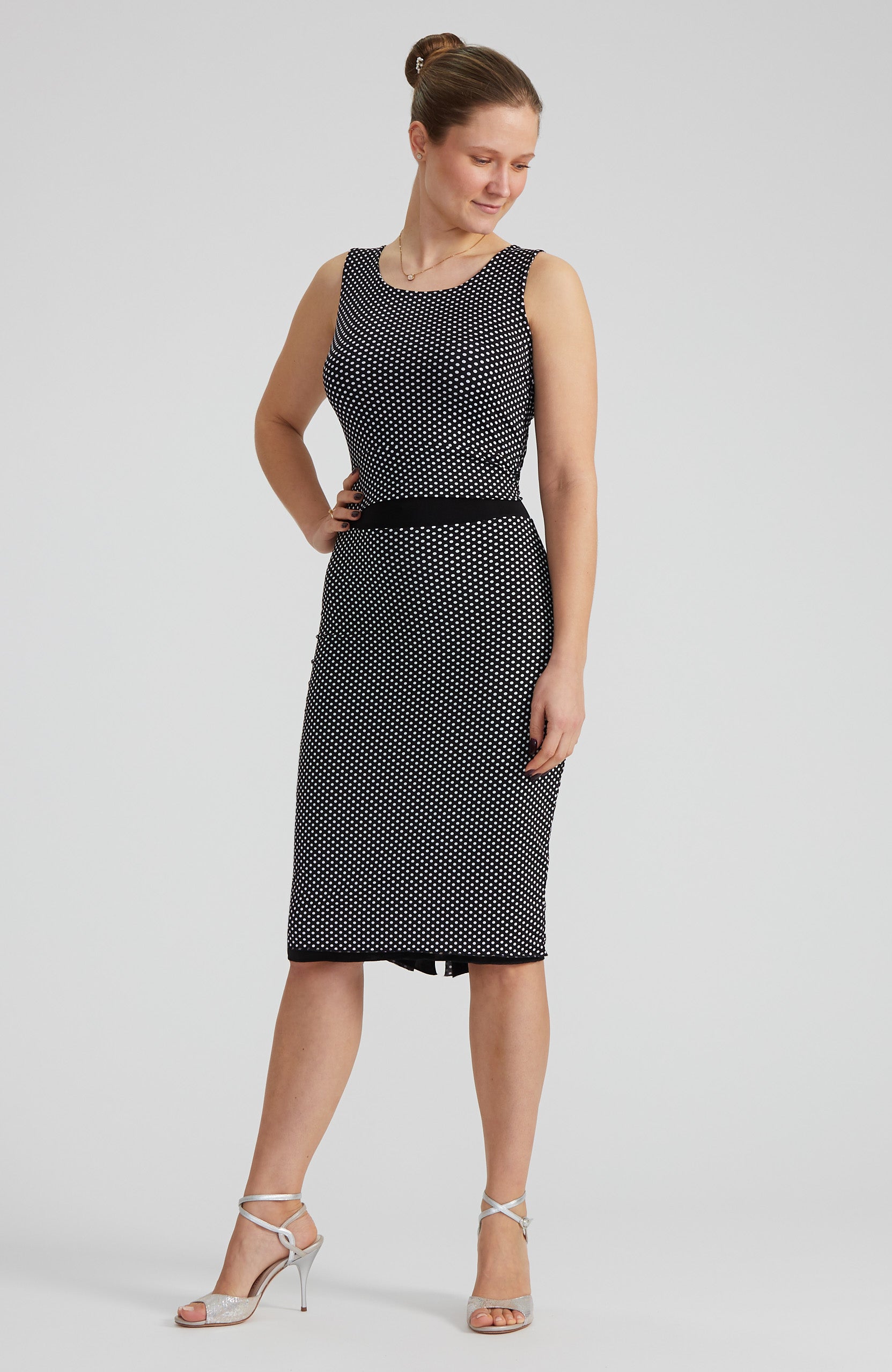 CLARA - Reversible Pencil Skirt in Polka Dots & Black