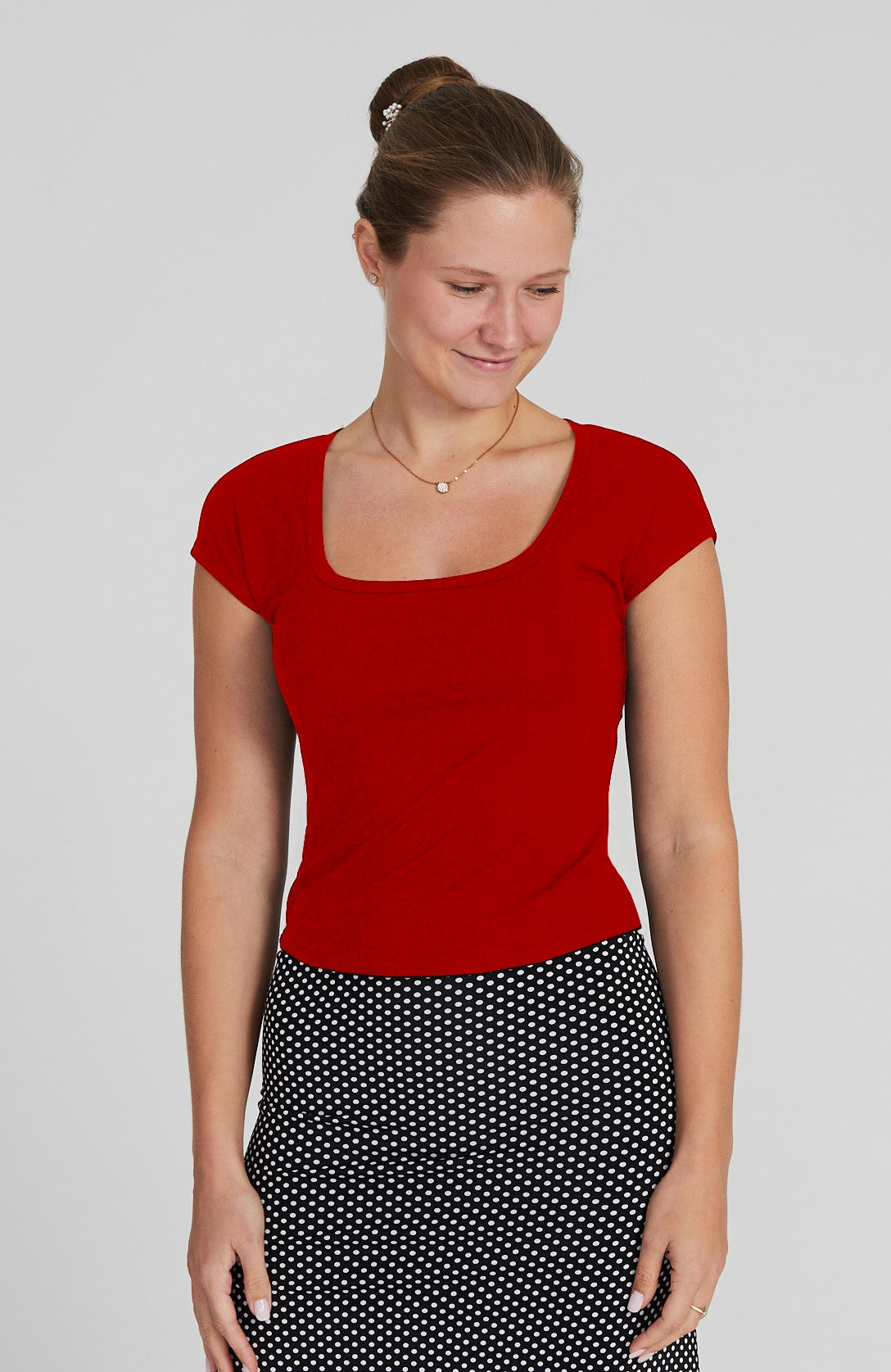 PAULA - Red Top with Sleeves in Bamboo Jersey