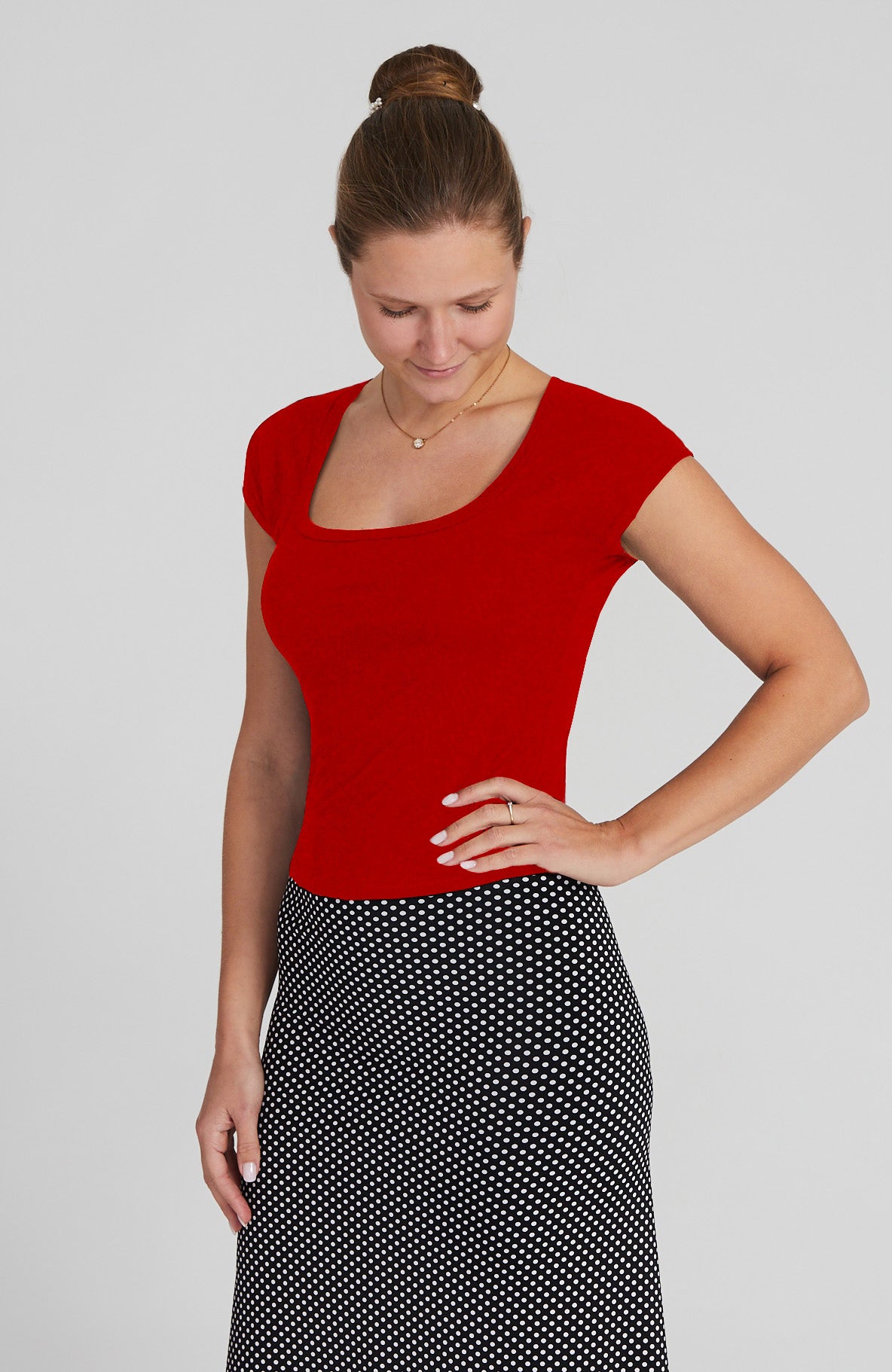 PAULA - Red Top with Sleeves in Bamboo Jersey