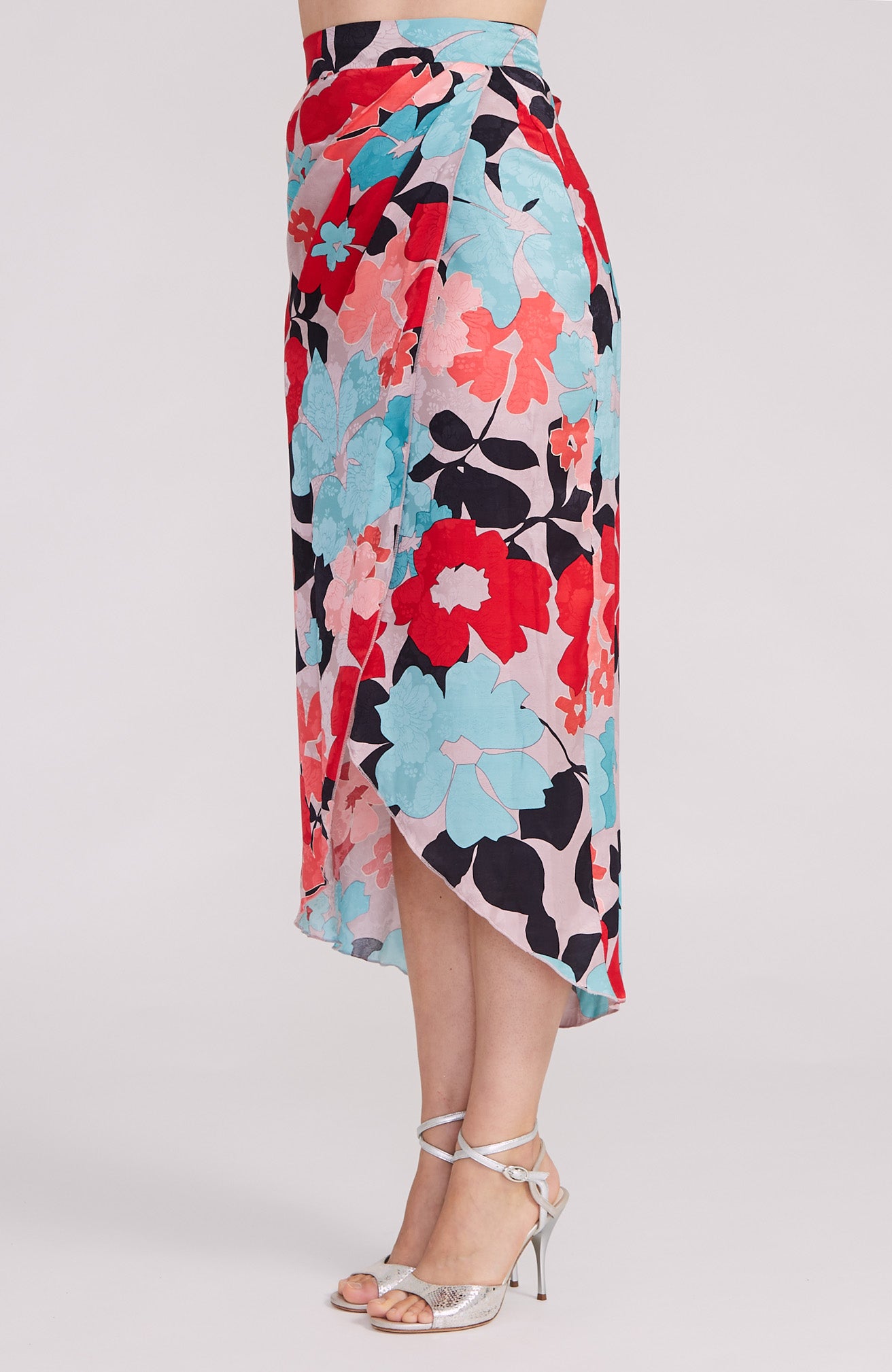 JULIET - Wrap Skirt in Wild Blossoms